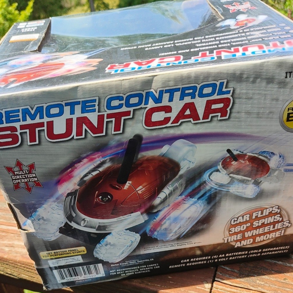 Remote Control Stunt Car NIB - Picture 4 of 4